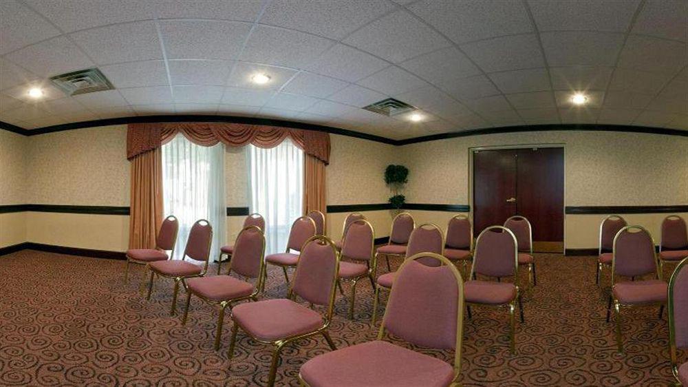 Holiday Inn Express Hotel & Suites Cincinnati Northeast-Milford By Ihg Exterior photo