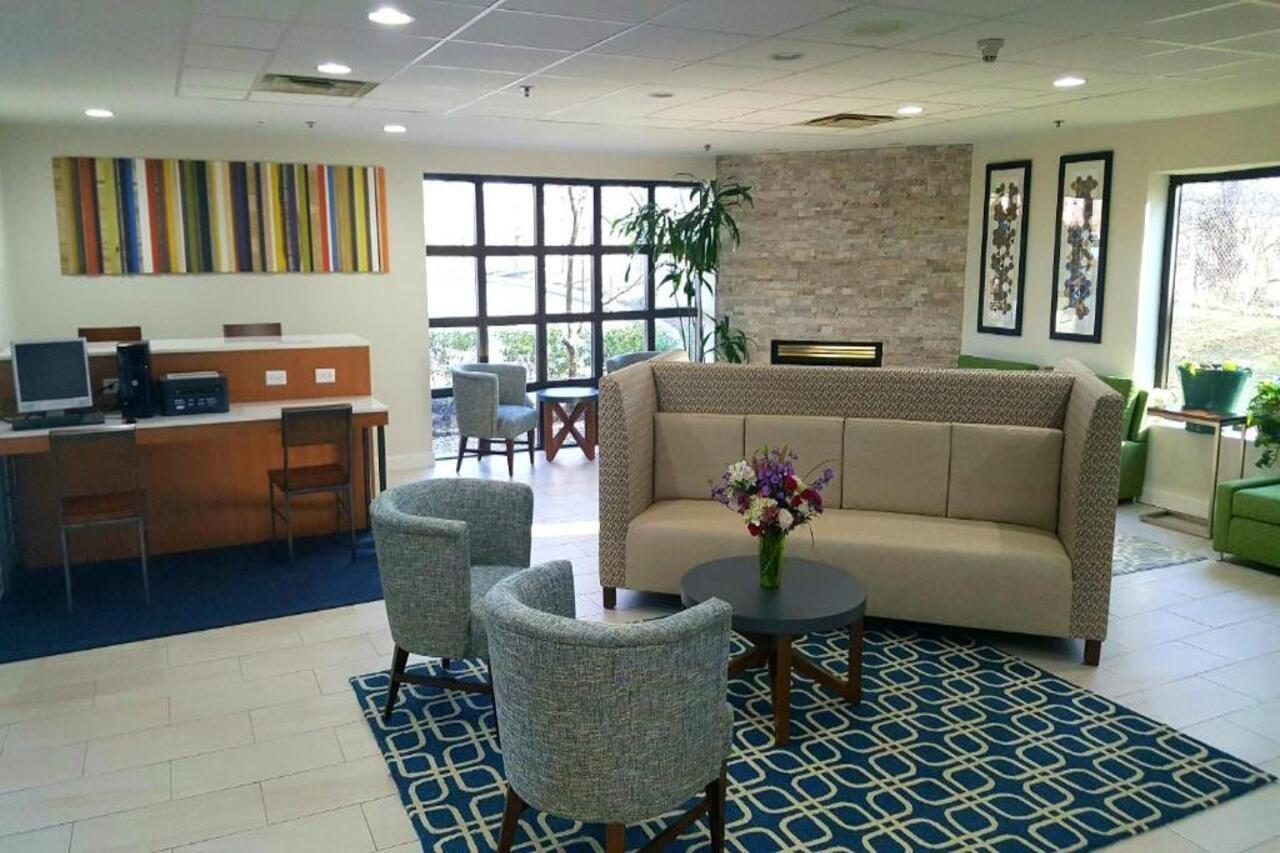 Holiday Inn Express Hotel & Suites Cincinnati Northeast-Milford By Ihg Exterior photo