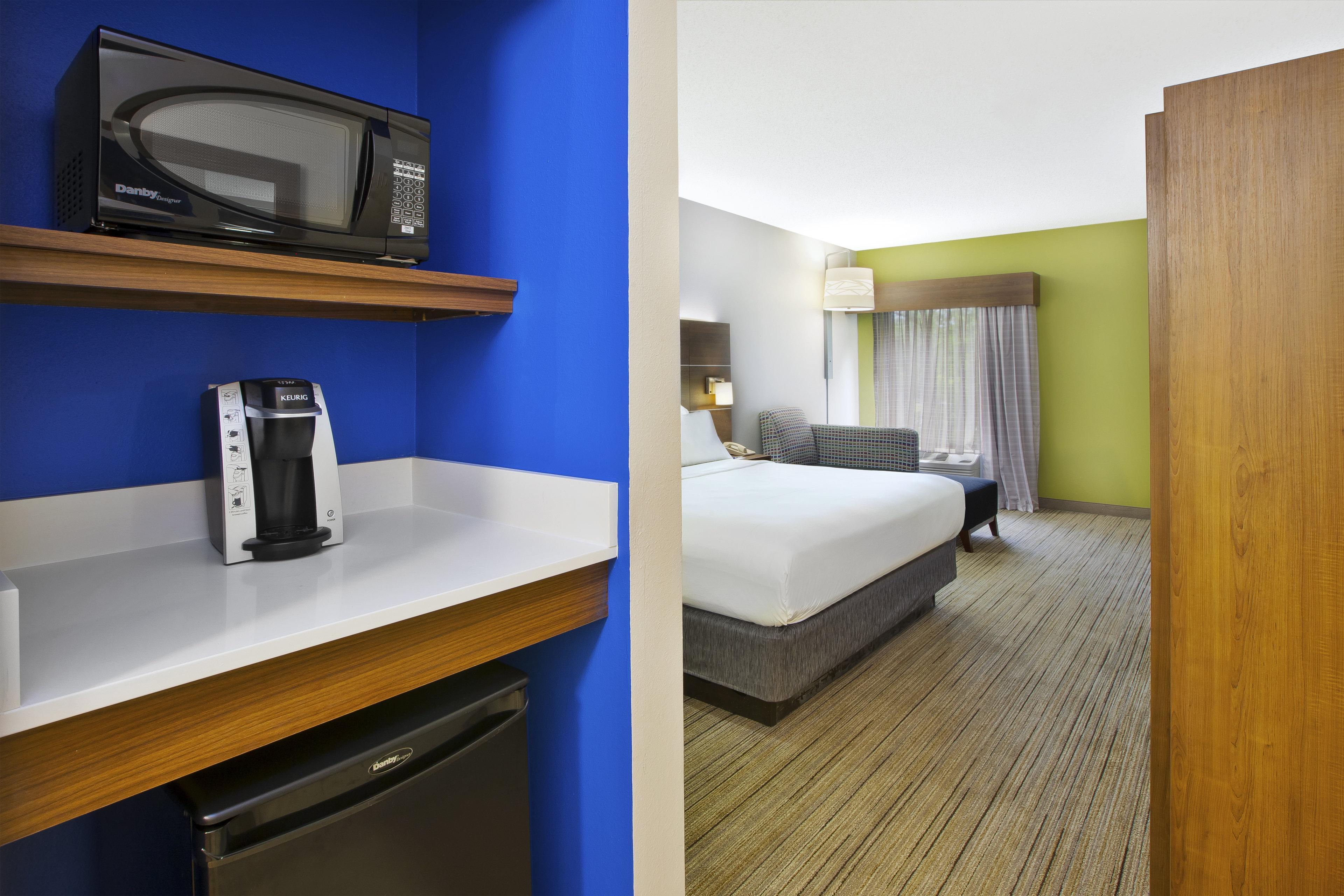 Holiday Inn Express Hotel & Suites Cincinnati Northeast-Milford By Ihg Exterior photo